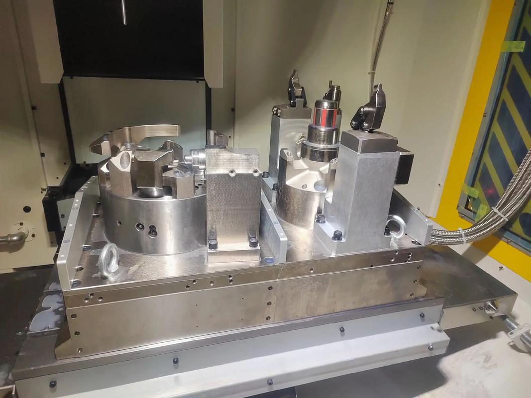 CNC液压夹具 提升数控加工效率的关键装备